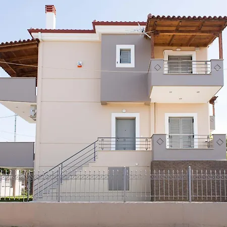 Electra Maisonette With Garden Near Sea Kamares (Achaia)
