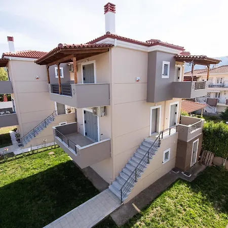 Electra Maisonette With Garden Near Sea