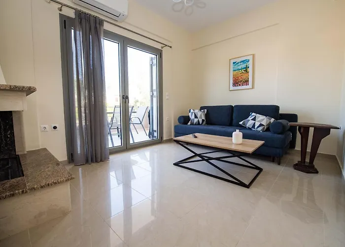 Villa Electra Maisonette With Garden Near Sea