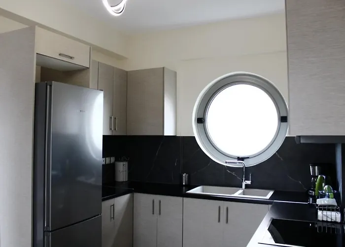 빌라 Electra Maisonette With Garden Near Sea *