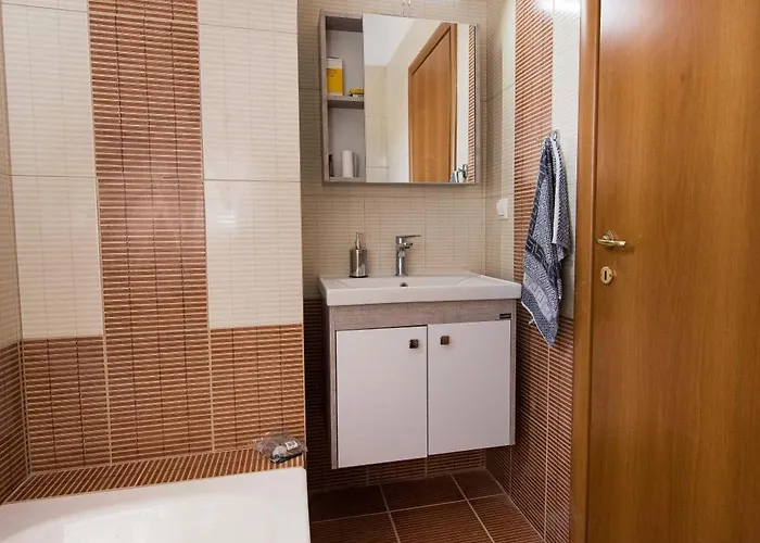 Electra Maisonette With Garden Near Sea Kamares (Achaia)