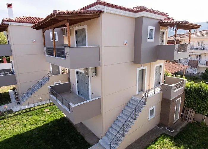 Electra Maisonette With Garden Near Sea